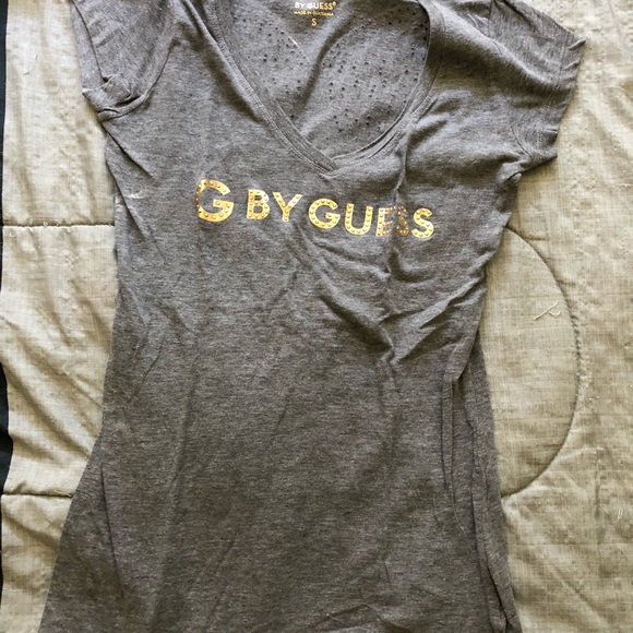 Tops - Picture 3 of 4